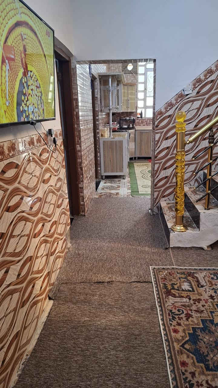 اقساط اقساط 
للبيع بيت كامل مكمل جاهز مساحة ٢٢٠م موقع حلو قريب شارع يبعد عن الشارع ٧٥م مقابل متنزه المسافر 
الاستفسار الاتصال
***********
***********
