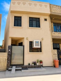 🏠 دار سكن للبيع 📍 الموقع: الخطيب، قريب من مركز شرطة الخطيب وقريب من أس...