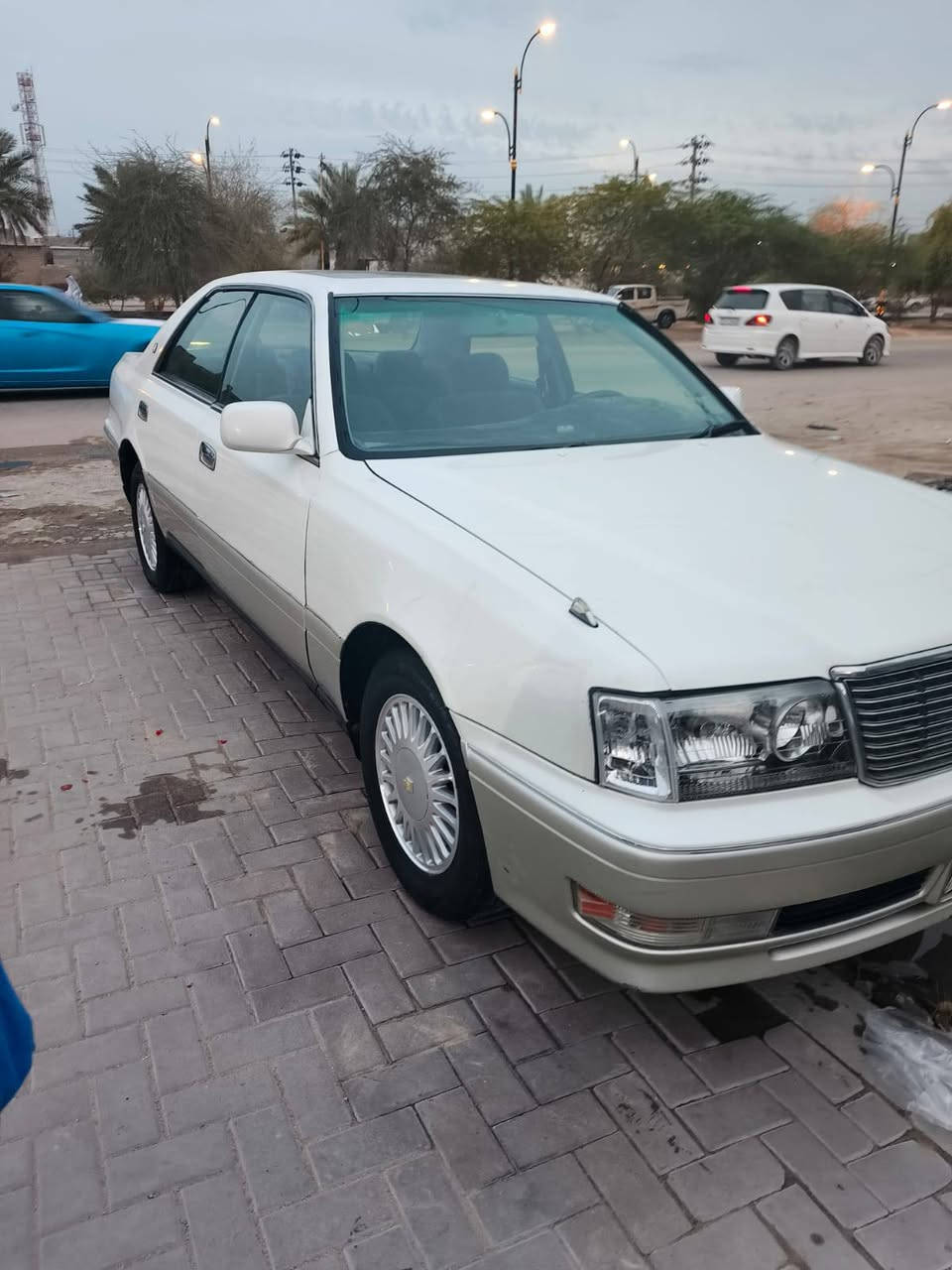 السلام عليكم سيارة راس الثور افلات للبيع موديل 97 كفالة كص ونقل وضربة مكينة وكير جديد 3000 في في تي فيشتين شاصي 55 تنتة فول مواصفات چنجر 12 قرص سيارة مرحلة وكاملة رقم البصرة مشروع وطني تحويل مباشر تبريد ثلج 🥶🥶🥶 حدادة طخم تاير جديد كهربائيات كلها شغالة السعر 85 وبيها مجال مكان السيارة البصرة سفوان رقم صاحب السيارة ***********
