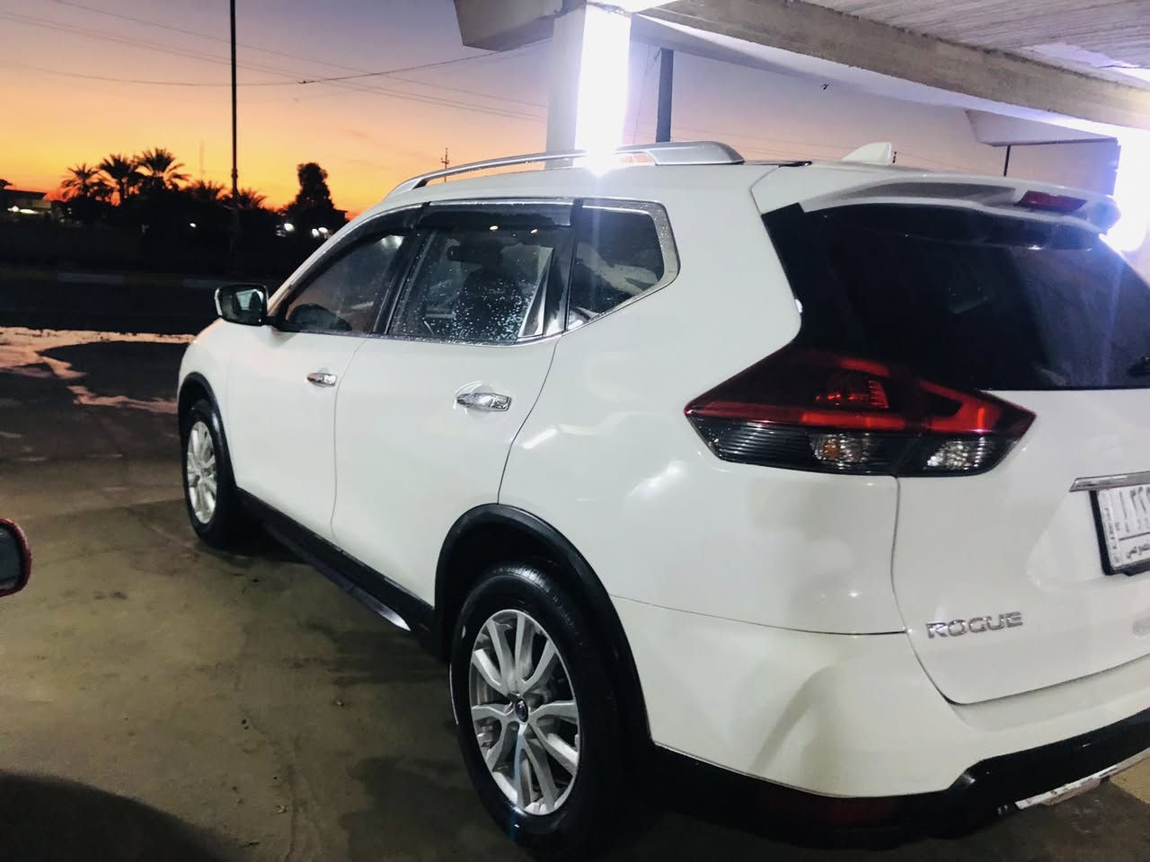 السلام عليكم ورحمة الله 
للبيع نقداً 
نيسان روج موديل 2019 
مواصفات SV (بصمة تشغيل وابواب ، جنطة كهرباء ، تدفئة كشنات ، تشغيل عند بعد وباقي التفاصيل ) 
حادث بسيط صبغ قبق صندوق فقط 
صور الضرر مرفقة مع المنشور 
محرك ، كير مكفول 
تايرات وصدر جديد 
ماشية 130 الف ميل 
مكانها صلاح الدين / العلم 
السعر 168 قابل للتفاوض 
***********
***********
