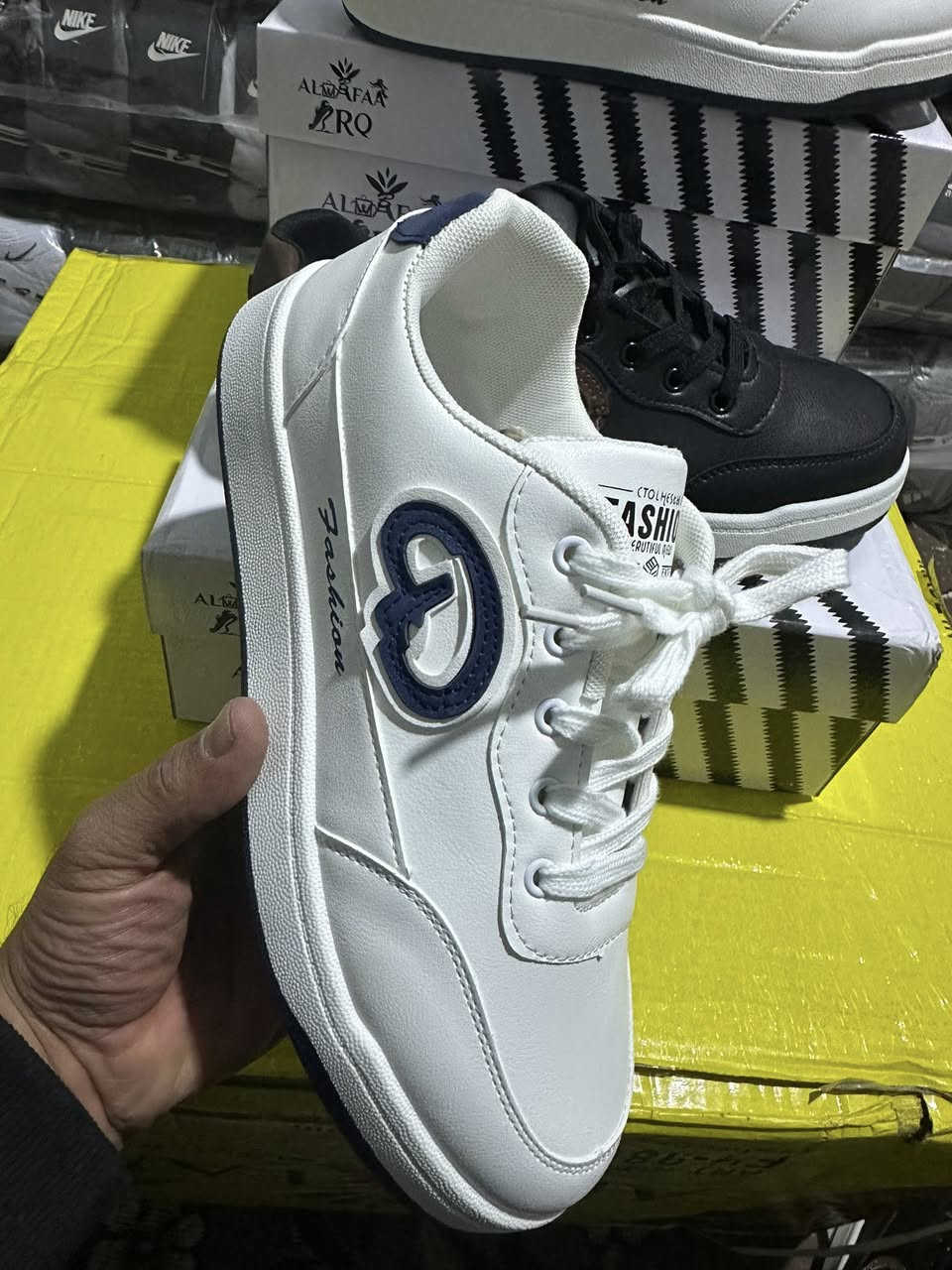 کارتون ١٥ جووت
قیاس (٤١-٤٥).   ،،
سعرر گونجاوە 🔥🔥

گەیاندن هەیە بۆ تەواوی عیراق 

*********** واتس اب - ڤایبر
