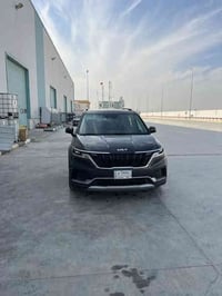 ، كيا كرنفال موديل ٢٠٢٣ ماشية ٥٤٠٠٠ كم وارد امريكي حادثها باب السلايد ...