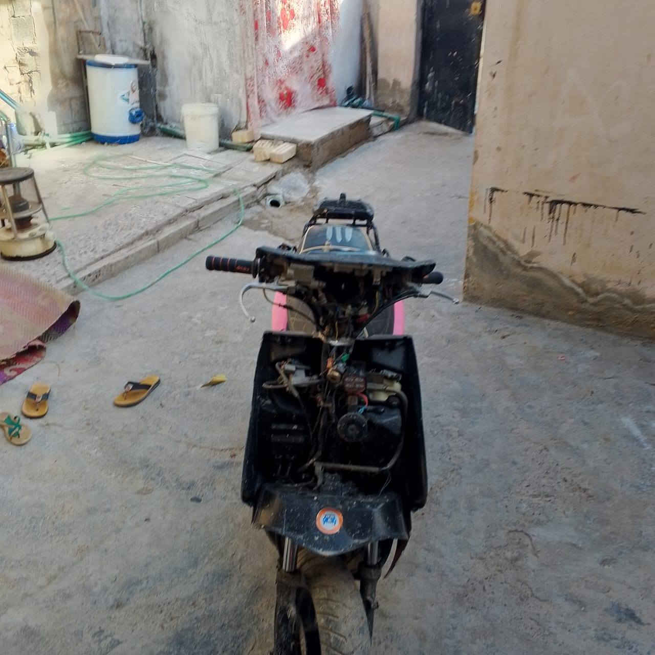 سلام عليكم شباب دراجه سكنز لبيع مستعجل على بيعتهه محتاج فلوسهه متواجد واتساب على فيس ***********فقط واتساب سعر175قفل رادلهه تجفيت مكينه منزلهه بل كاع جاي سويهه ما سويتهه صار عندي شغله تجي تحمل من باب كفلكياهه من كلشي بس مكينه رادلهه تجفيت فقط مستعجل عليهه
