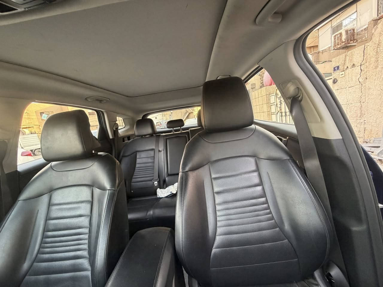 سلام عليكم 
سبورتج ٢٠٢٣  4x
السيارة فول الفول ماكو اعلى من ال 4x
لون ازرق جويتي 
ماشية 37 mi
رقم بغداد تحويل ثاني يوم 
حادثها بسيط بدون صبغ وبدون دواخل 
بيها بارد ب البنيد بس
 
مكان السيارة بغداد البياع 
السعر ٢٢٠ وبيها مجال بسيط . 
للاستفسار 
 واتساب 

***********
