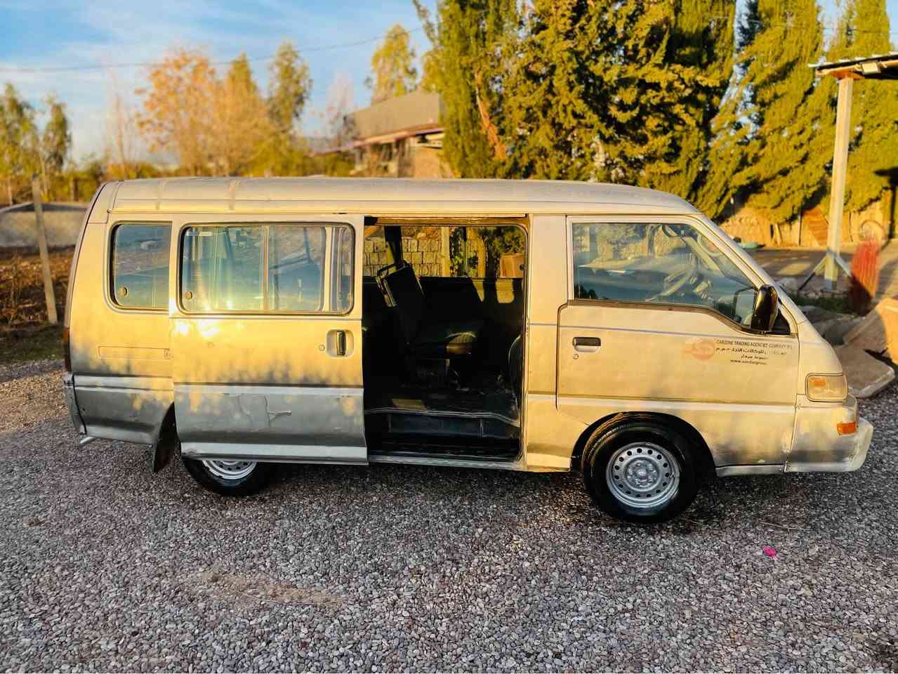 میستربوشی مینی پاس 12 نەفەری
مۆدیل 2001 گیر و مەکینە و ئەکسل بەشەرت
ئارمی پلاستیک سلێمانیە بێ کێشەیە بەشەرت
تەقە و رەقە توند و تۆڵی کارابایات هەموو شت بەشەرت
سعری ٤٢$ مەحامەلە 
شوێن هەولێر ژمارە مۆبایل: ***********
تیبینی
سەیارەکە ماڵی کاسبیە بێ کێشەیە هیچ کەم و کوری یەک دینار مەسرفی تیا نیە أربيل, العراق
