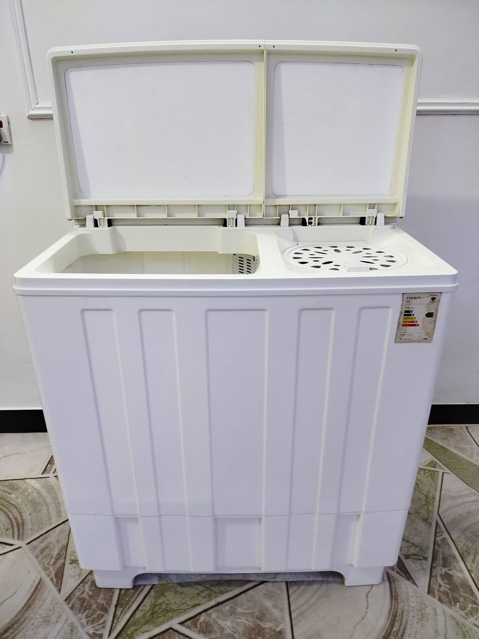 للبيع نوع رويل حجم كبير 30 كيلو جاهزه غسل وتنشيف كلش نضيفه سعر 125 مكاني كربلاء حي العامل *********** واتساب وماسنجر موجود ***********
