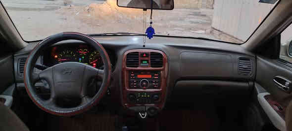 السلام عليكم 
سوناتا 2002 رقم بغداد دولي باسمي
وارد امريكي كيل بدون حادث
محرك ستة سلندر 2700 وكير حاوية لوك جديد  
راديتر حاوية
كمبريسر حاوية وتبريد بلادي ثلج
درايم شفت جهتين حاوية 
حدادية امامي ودبلات جديد
حدادية خلي جيدة جدا ودبلات جديد
تخم تاير جديد
باتري جديد
كهربائيات بلادي كلها شغالة 
ريمونت سنتر لوك اربع أبواب وجنطه
جهاز إنذار بلادي
ارضيه جلد وداخلها بلادي نظيف كلش
ضرر باب خلفي عكس السايق بدون اي داخل
السياره كلها كلها ليبل واحد
مكانها بغداد السعر ٦٥  (***********)
