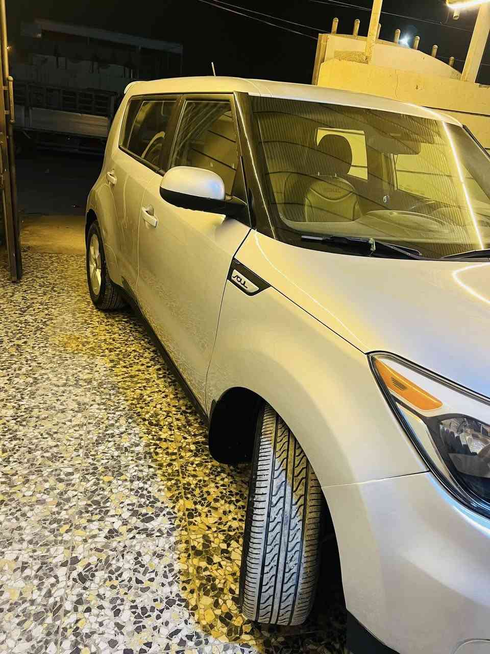 سلام عليكم
صول أمريكي موديل 2018 

رقم بغداد دولي بسمي 

مكينه 1600 

كير مكينه مكفولات حداديه 100/100

حادثه جاملغ وبنيد وبيه صبغات

مكفوله من لغود وشواصي 

ماشيه 70 الف فقط 

مكاني حله 

***********
