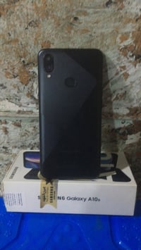 تلفون كلكسي s10 النظافة فول السعر 60 الاتصال 07700469209