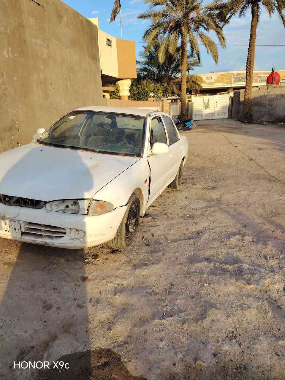 السلام عليكم اخوان براتون 2002 للبيع سياره مال نواف ضباط يعني ما تتحول ابيعك بدون  سعرها 10 اوراق عنوان بابل جبله *********** سياره جاهزه تخون تاير جديد مكينه جديده جير جديد سياره مسمكره ومصبوغه جديد وجاهزه
