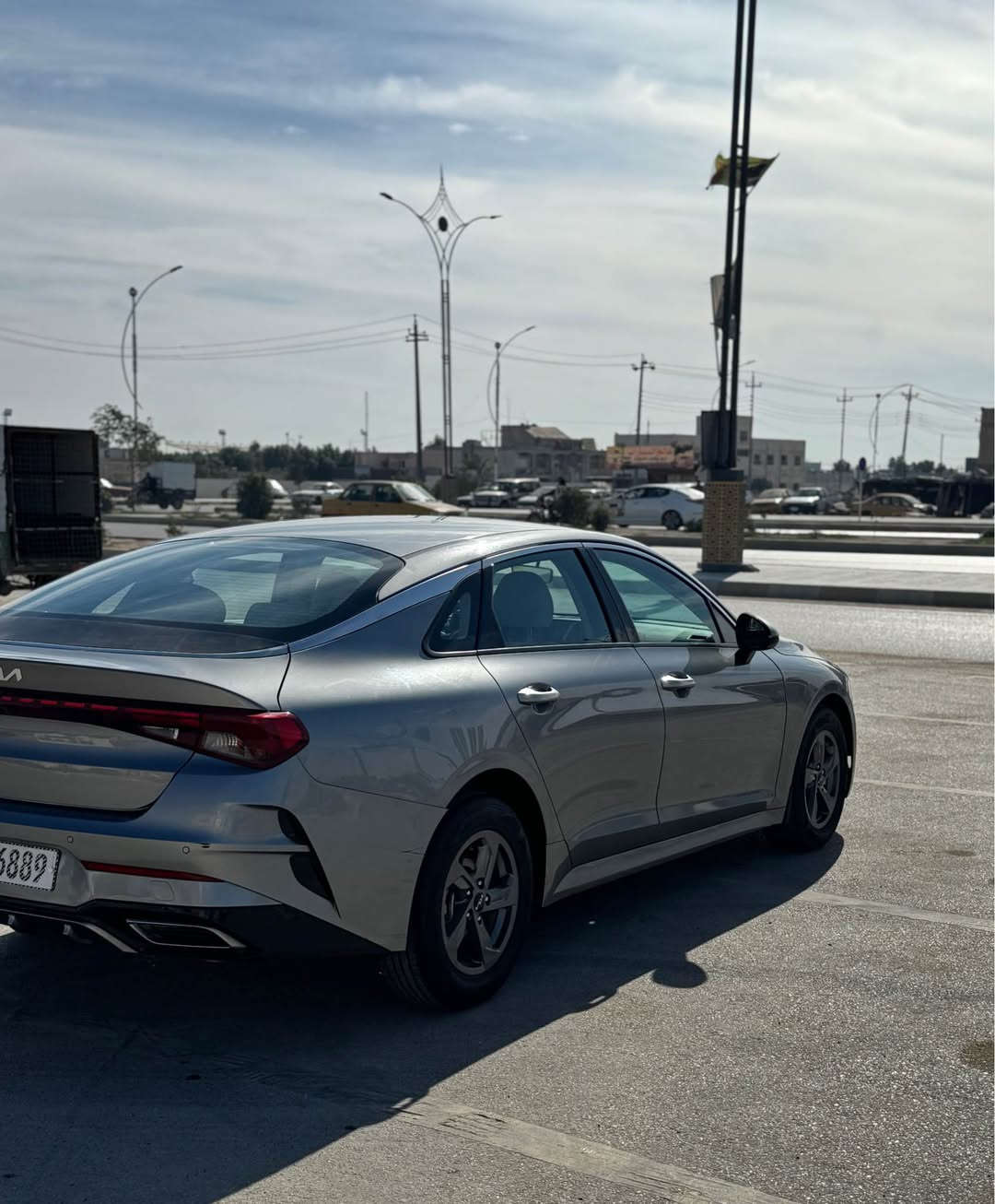 كي فايف خليجي 2023
رقم ذي قار دولي بسمي حره
محرك 2500 تبريد قطعتين 
كلشي بيها على وضع الشركه سياره كلش جديده
كير محرك تبريد حداديه خير من الله تخم تاير توني شاده 
مابيها حادث بس البنيد بيه طخه بسيطه حتى البدنه مامبدله بلاديه وكتاب الفحص بالمنشور 
وباقي البدي مكفول من طخه والبارد وتكحيل وشخط 
السعر 174 بيها مجال بسيط
مكان السياره الناصريه تقاطع الرايه 
*********** ناصرية, ذي قار
