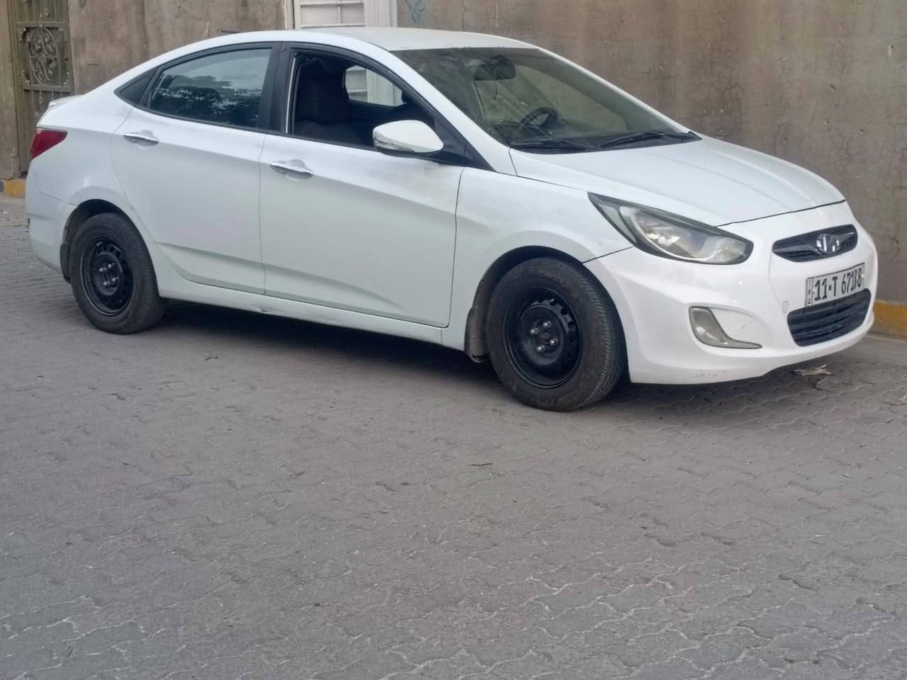 اكسنت موديل ٢٠١٥ خليجي 
رقم بغداد انكليزي
 سنوية ٢٠٢٩
 حادث باب خلفي  مصلح
  محرك ١٤٠٠
مكاني بغداد مدينة الصدر
 للاستفسار أكثر
***********
غير متواجد بالفيس
