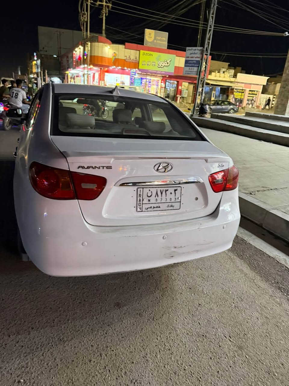 أفانتي 2007 خليجي 
بيها تلث قطع صبغ بدون دواخل 
لون أبيض رقم بغداد باسمي 
جاهزه من كلشي 
محرك 1600 
للتواصل ***********

