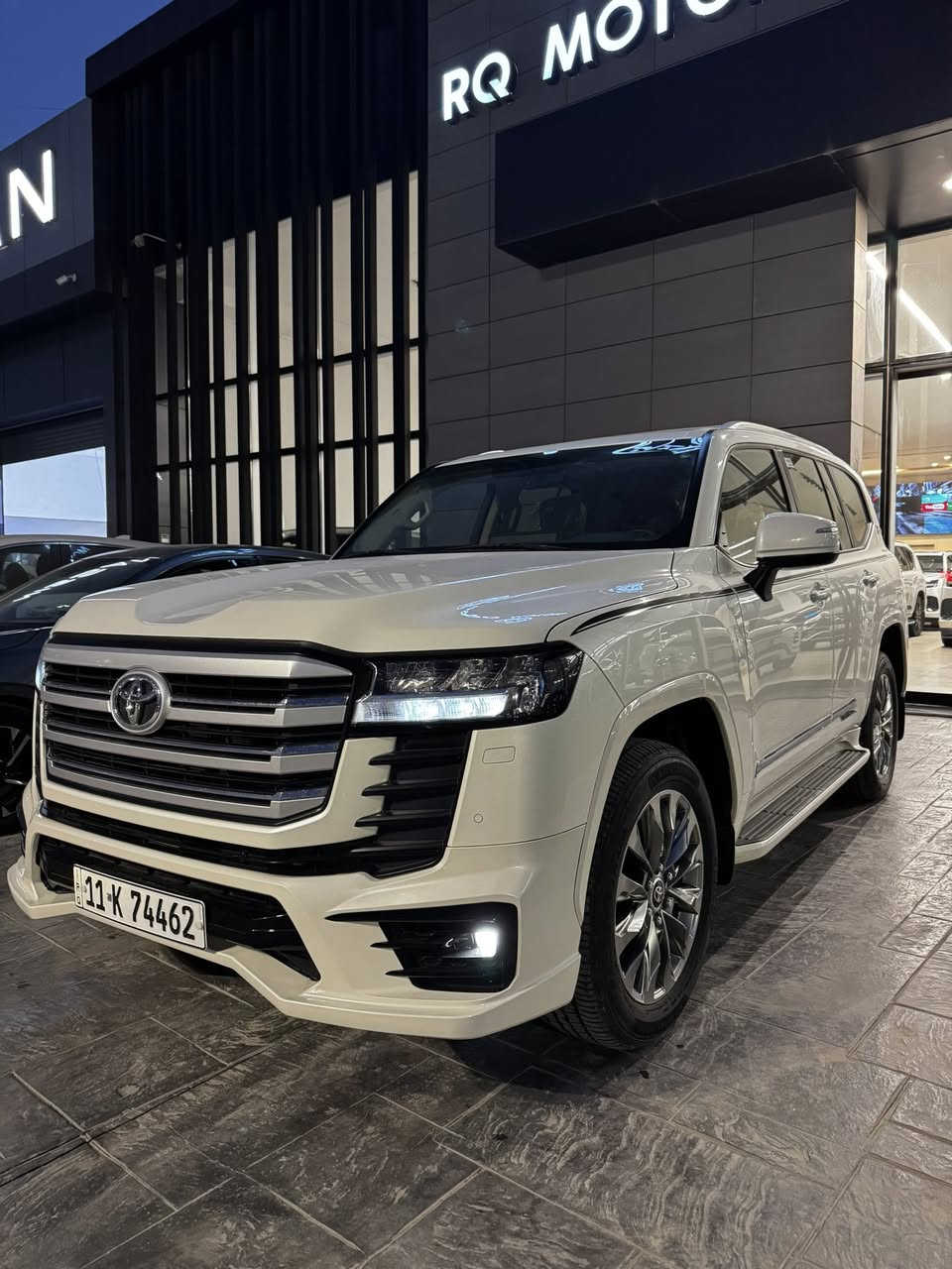 لاندكروز GXR ساز 
موديل ٢٠٢٢  
ماشية ٣٥ الف 
مكفولة   من الضرر والصبغ
السعر ٦٤٥٠٠$  
***********
