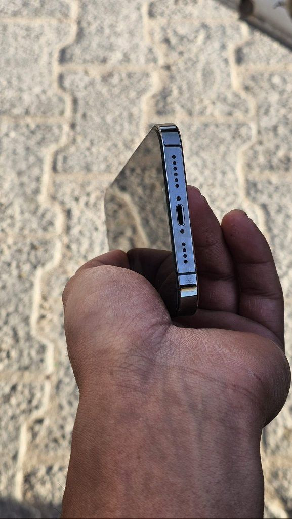 ايفون 13 برو ماكس نضيف جهاز  بي تحويره 17 ما مفتوح جهاز ابد بطاريه 75 اصليه    سعر 650


**إذا كنت صاحب هذا الإعلان وتريد حذفه لأي سبب، رجاءا أرسل رسالة إلى الدعم الفني**