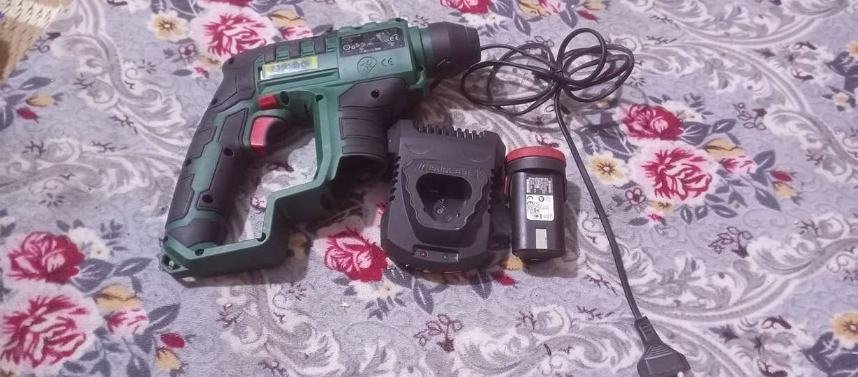 دريل 12فولت كامل 55فارغ 30


**إذا كنت صاحب هذا الإعلان وتريد حذفه لأي سبب، رجاءا أرسل رسالة إلى الدعم الفني**