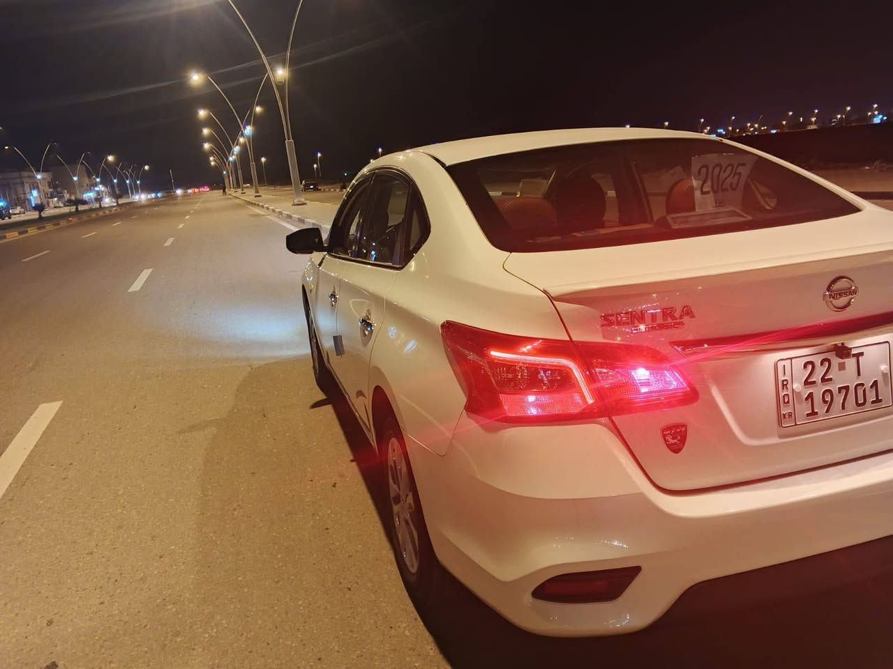 سنترا 25 كفاله من الزلغ شاشه تحكم داخل احمر ماشيه 3الف داخل جلد احمر سنترا موسيلفي  بصره القبله ***********
