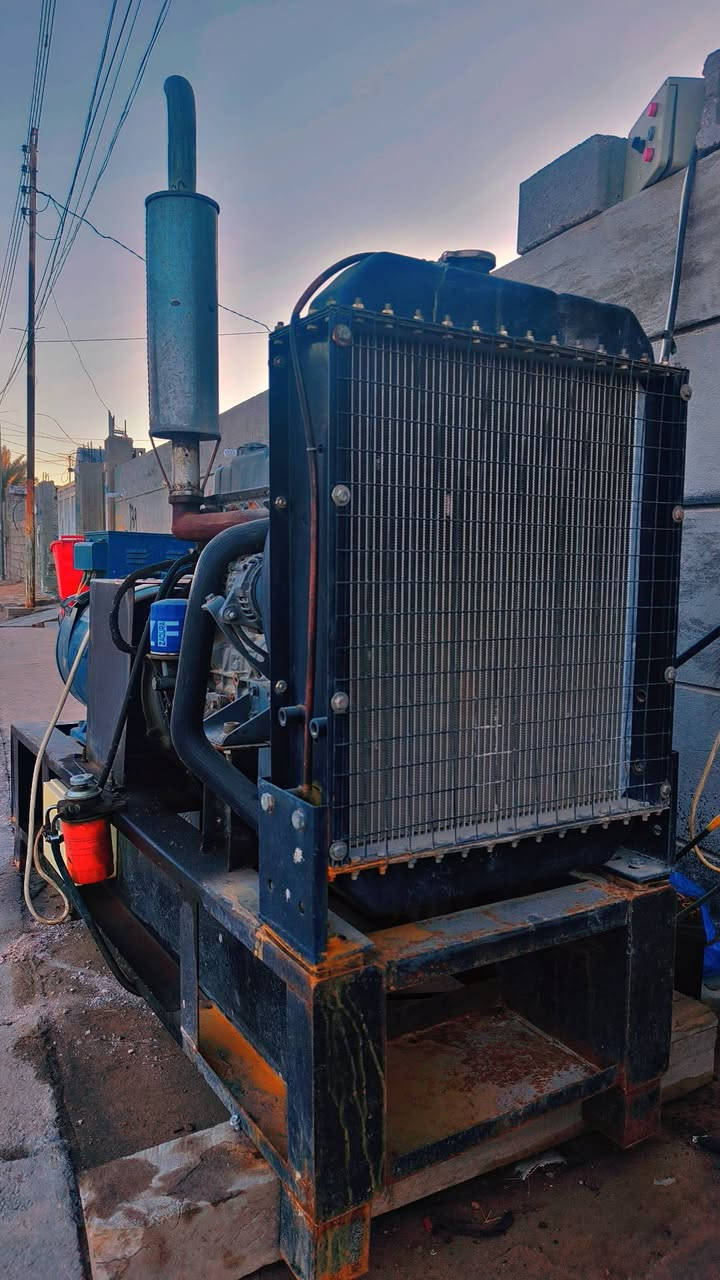 مولده للبيع 
محرك زوزه 4بستم 
30كيفي
محرك مامشتغل شهر 
سعر21وبيه مجال
 ***********
