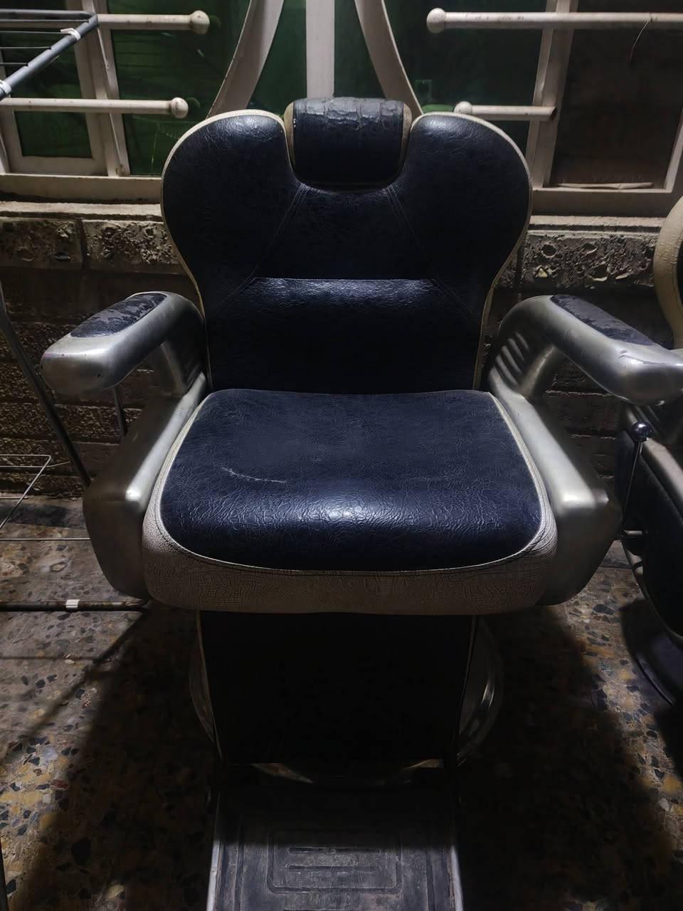 شبح عدد ٢ العنوان بغداد 
***********
