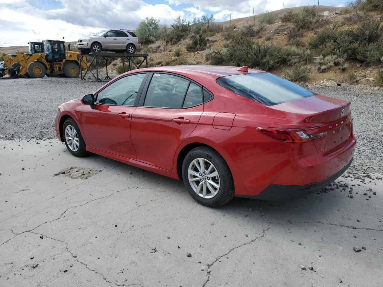 السلام عليكم كامري للبيع
موديل 2025 هايبرد
وارد أمريكي ضربته كما موضح بلصورة 
السياره زيرو ماشيه فقط 7173 الف
لون مميز السياره واصله البصره 
سعره 195 
للاستفسار ***********
