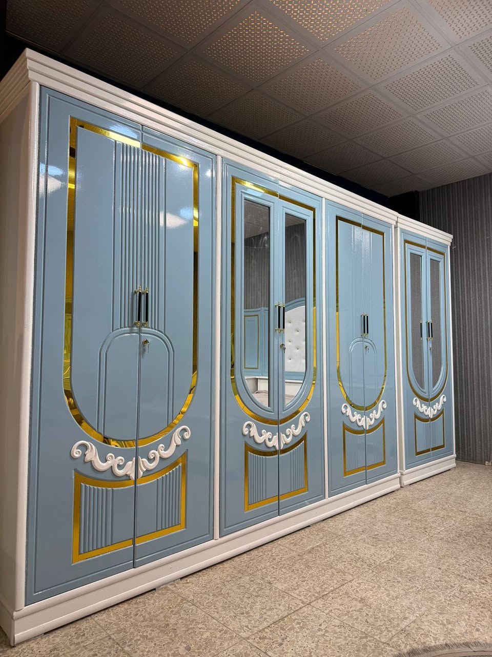 السعر مليون و 750  نقل داخل بغداد مجانا 
 غرفه نجارة عراقيه جديده جاهزة سارعو بالحجز فرصه مناسبة 
هاتف‏ *********** ‏ ‏
للاستفسار الاتصال على الرقم متوفر واتساب 

يتوفر لدينا توصيل كل محافظات العراق بأجور بسيطه جدا
