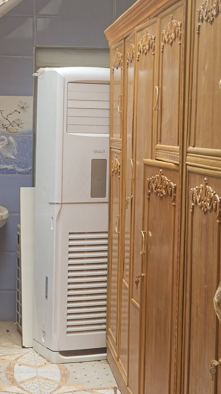 اشتري وابيع كافة الأثاث المنزلي المستخدم النضيف واتس ***********
