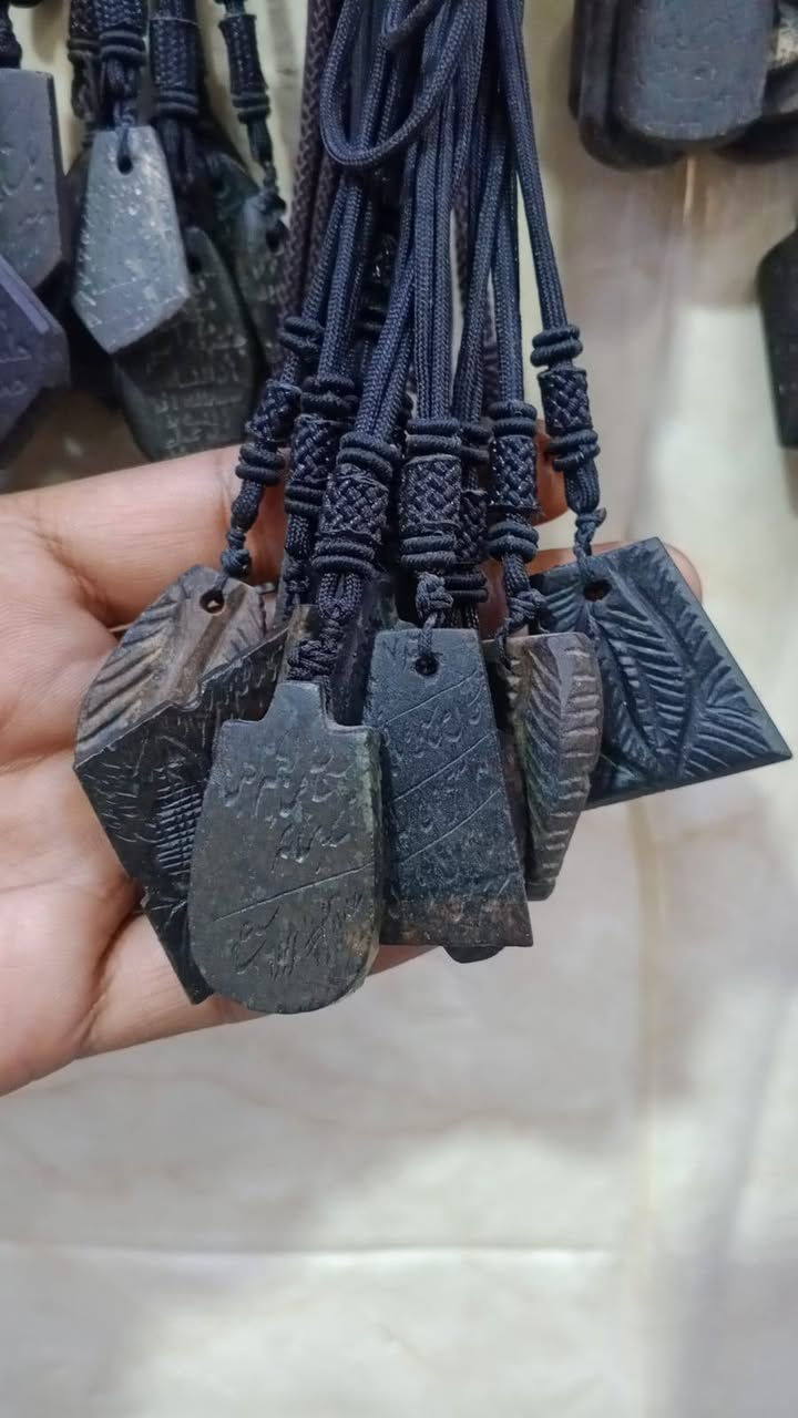 بضاعه منوع لبيع جمله فقط لصحاب البيجات لناس على باب الله الفحص أمام المندوب يوجد توصيل لجميع المحافظات رقم الحجز الواتساب ***********
