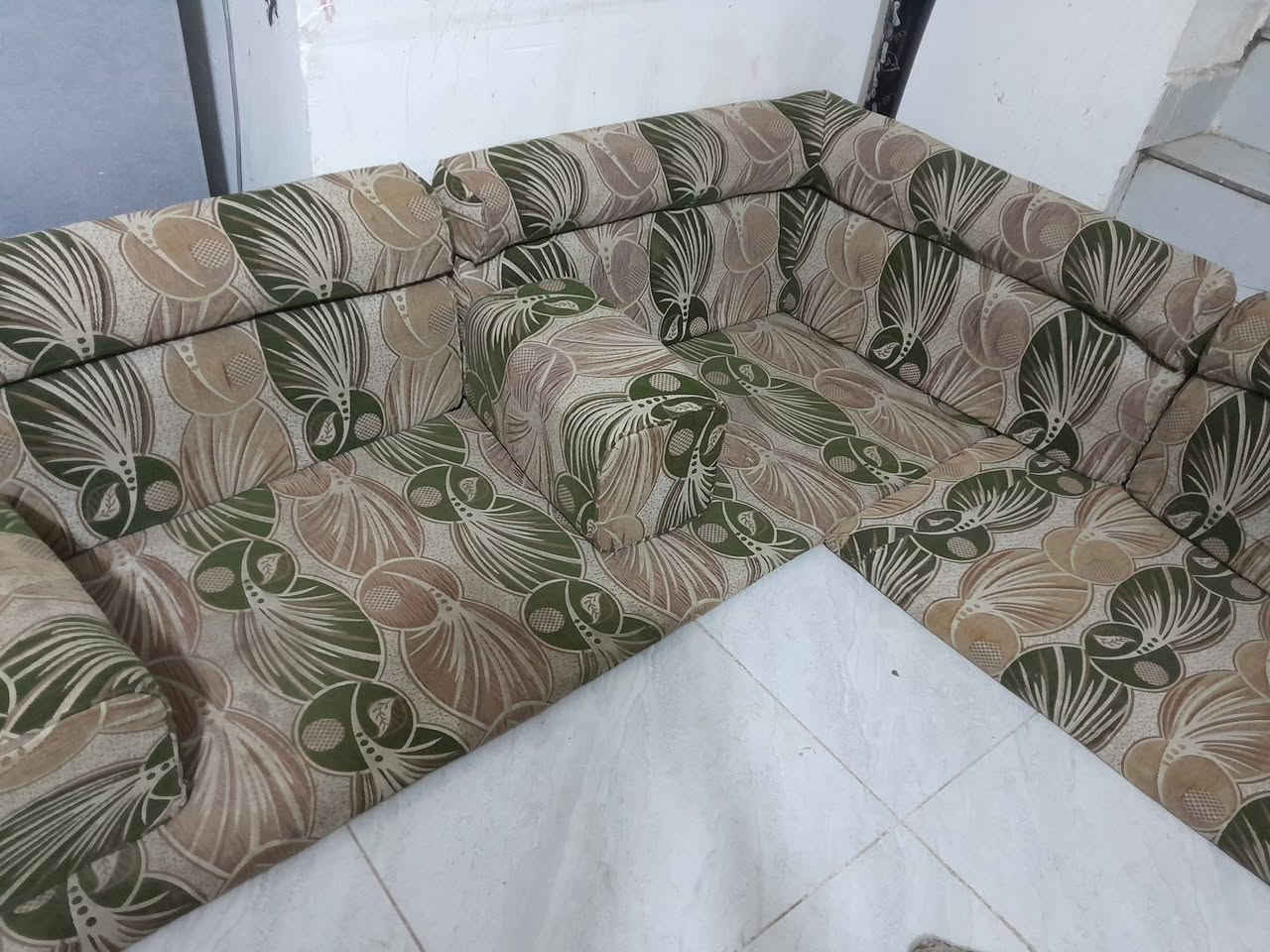 جلسه ١٣متر
ضهر كامل 

زوايه ٢

تكيات ٧

السعر ١٤٠ وبيها مجال قليل عنوان سماوه ***********
