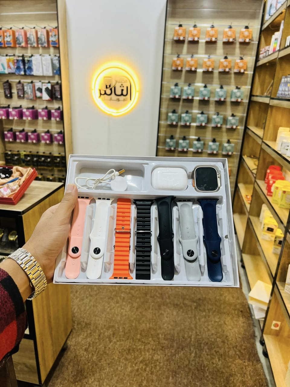 زبائننا الاعزاء…
رجعنا وفرنالكم الساعة السمارت 7 سير ⌚️
وفرنا ايضاً نفس الساعة بس يجي وياها ايربود 
وبأسعار مناسبة جداً 

مكتب الثامر للموبايل 
شميط - الشارع العام - مجاور محلات الغازي
هاتف : ***********
