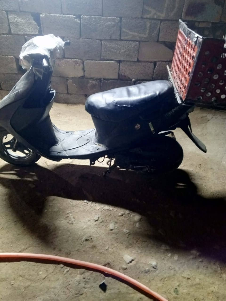 دراجه سوزوكي 60 جاهزه مابيها اي عطل محرك وكهربايات كولها جاهزه مكاني تكريت الزهور السعر200
***********
