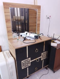 غرفة نوم تركية • خمس قطع • ٤ أشهر استعمال