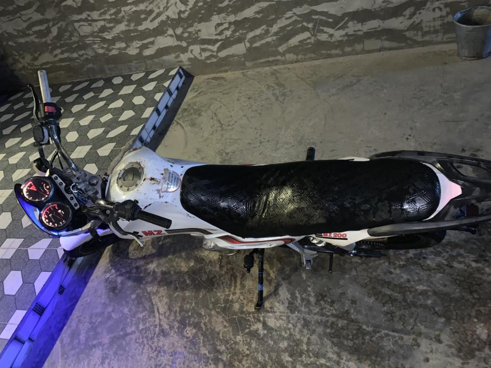 السلام عليكم ماطور سنكي للبيع نضيف محرك حاويه شاده جديد تايرات شادهن جدد السعر 375فقل

***********
