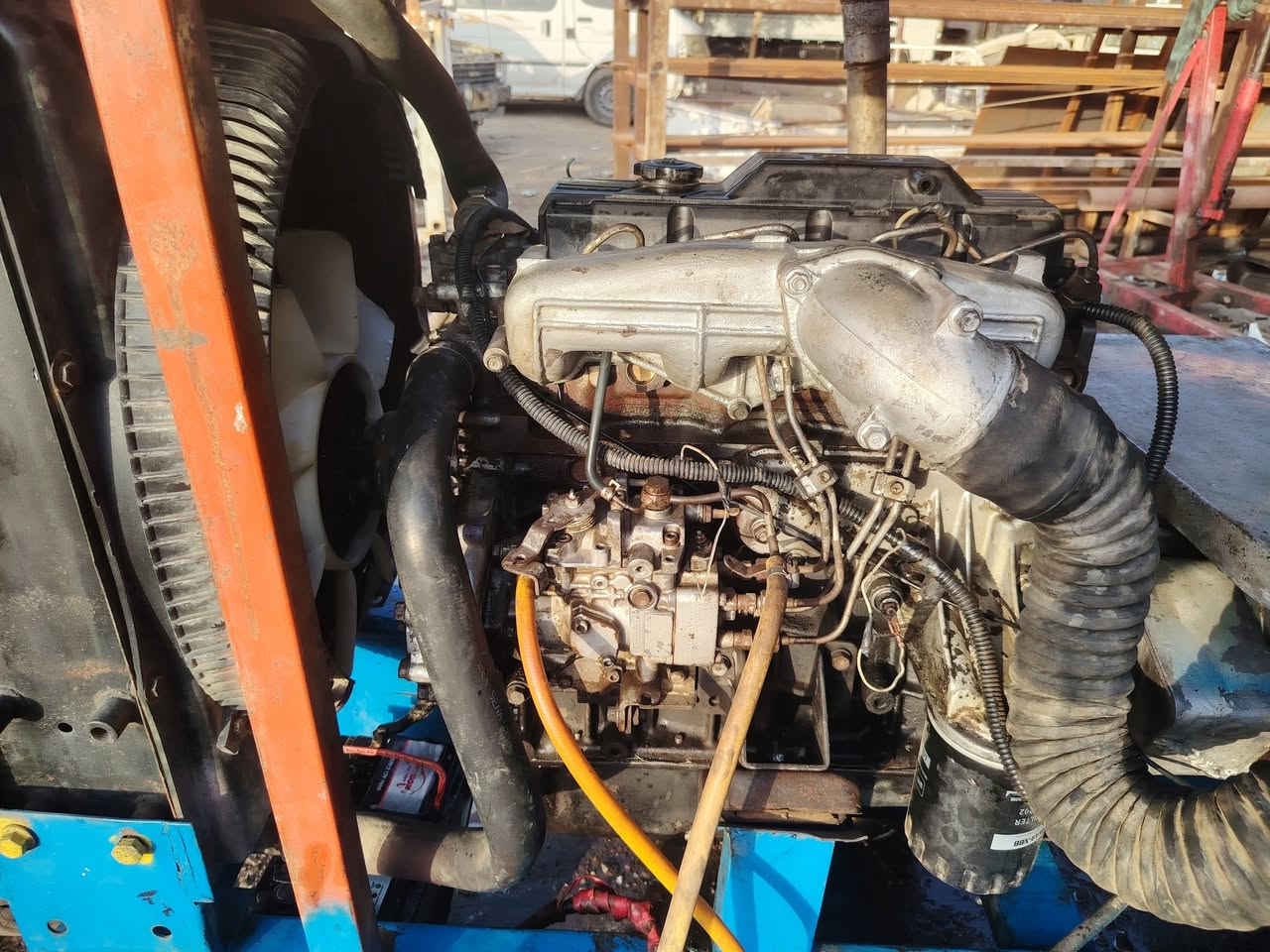 السلام عليكم ورحمة مولد كيه ٧٠١ مكفول كفاله ضمانه شهرين راس ثري فيز ٣٠ كيفي العنوان واسط قضاء الحي ***********
