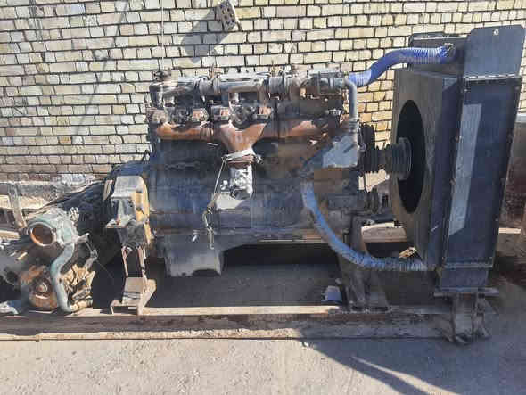 البيع مولده نقص توليد ٦بستم ٣كورات مكينه ضخمه ويه سلندر فلفول D7 الموقع بغداد ***********
***********
***********
