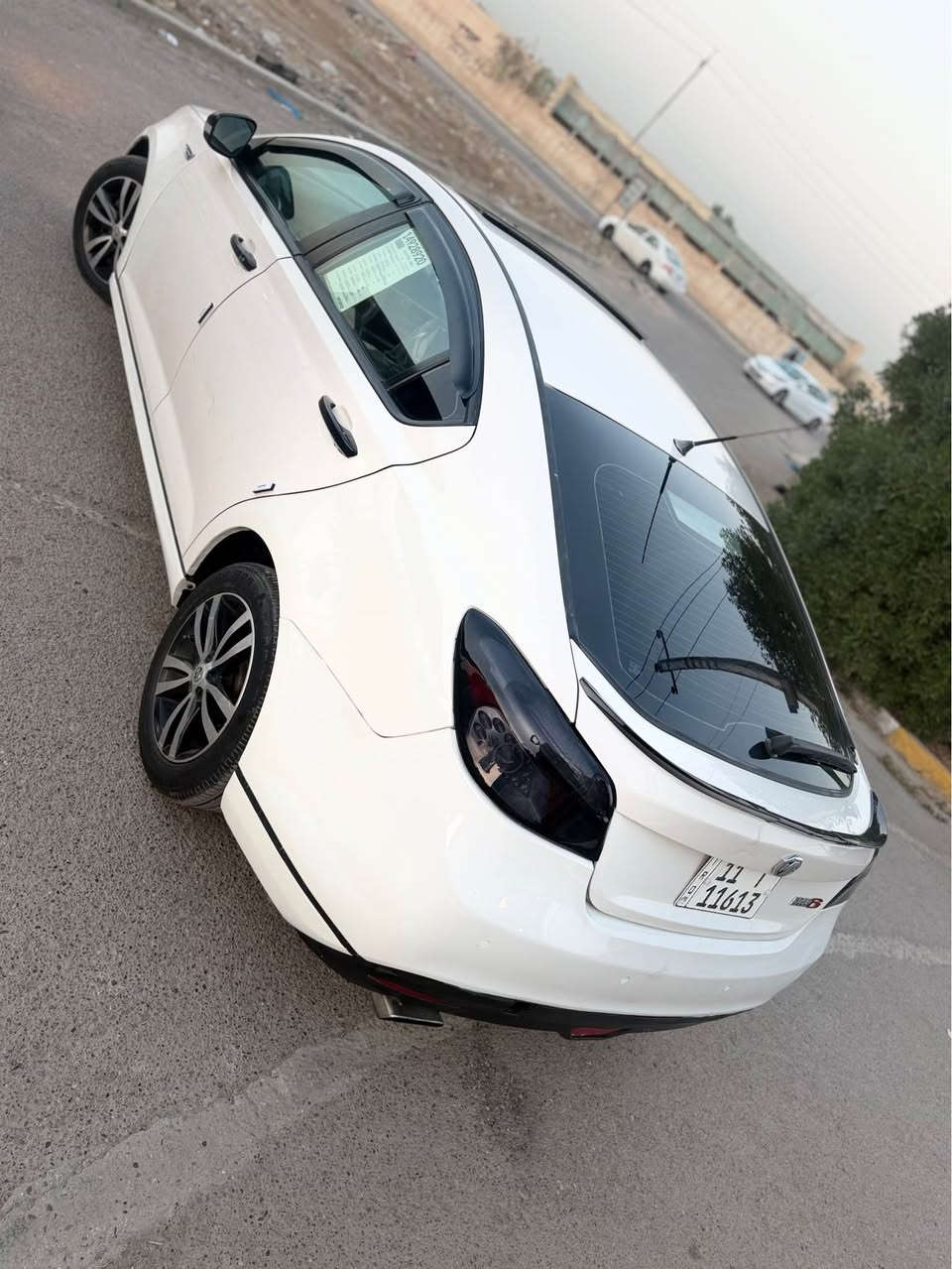 السلام عليكم 
ام جي 6 موديل 2014 
محور كير ومكينه كورلا نحله تحوير مضبوط 💯
كير ومكينه بحاله جيدة 
صدر امامي خلفي جديد
 تبريد ثلج ❄️ 
تدفئه شغاله 
كهربائيات كلها شغاله
تخم تاير جديد  
السياره فول مواصفات 
فتحه
بصمه 
تحكم ستيرن 
ثلاجه بل چكمچه 
 شاشه بلاديه 
السياره بيها سونار مرفق بل منشور 
بيها صبغ الجاملغ الخلفي وبين الباب والجاملغ الأمامي فقط 
السياره جديده من كلشي وبدون اي نقص وبل عافيه عل ياخذها 
مكاني بغداد حي العامل 
السعر ٦٥ وبيها مجال 

‭٠٧٧٧ ٦٧١ ٤٠٧١‬ بغداد, العراق
