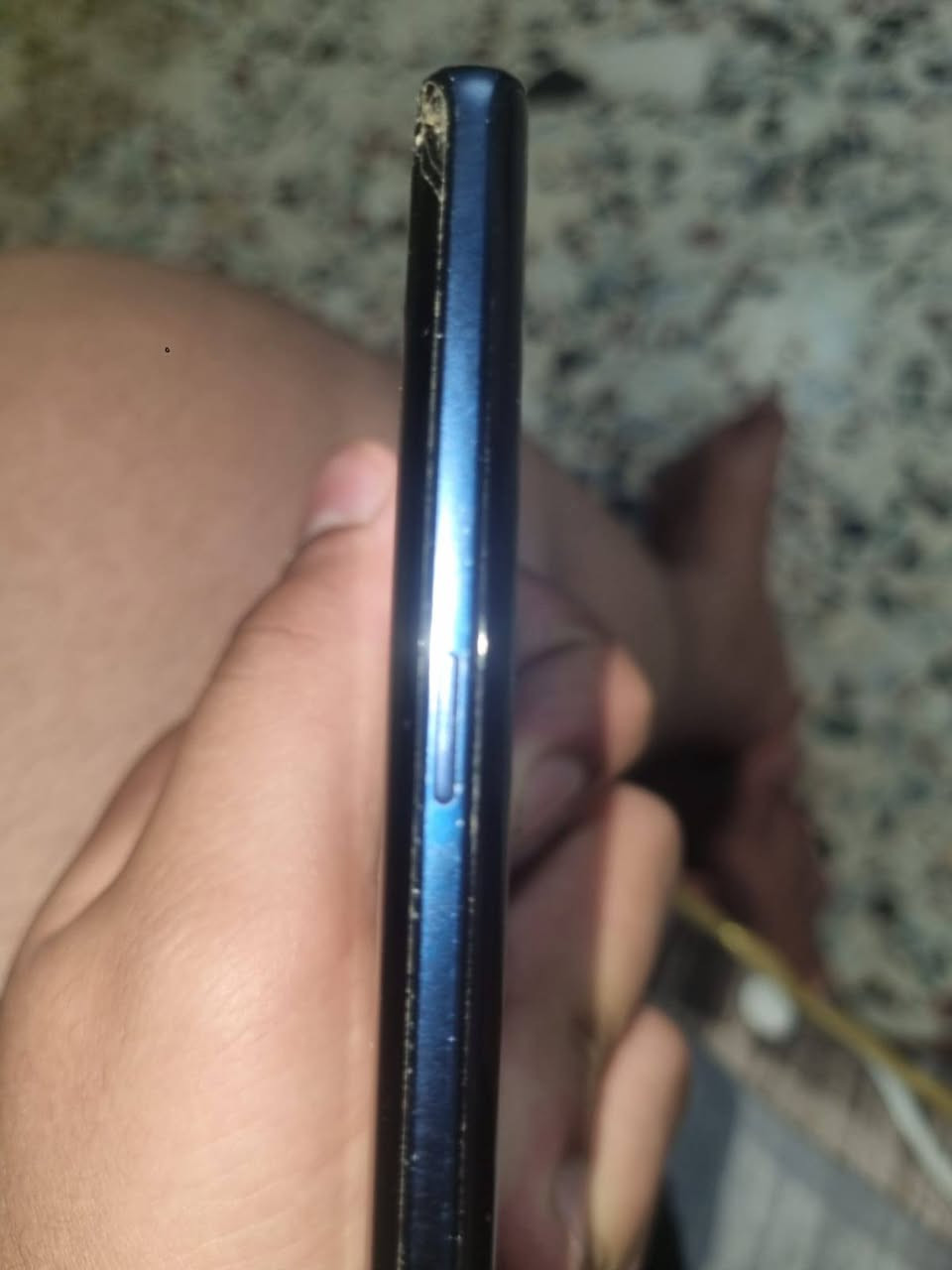 نوت ٩ نضيف بس هاي ضربه زغيره بالشاشه ما مأثره على كل شي مبدل بي قاعده شحن فقط أصليه
١٢٠ الف بغداد زعفرانيه


**إذا كنت صاحب هذا الإعلان وتريد حذفه لأي سبب، رجاءا أرسل رسالة إلى الدعم الفني**