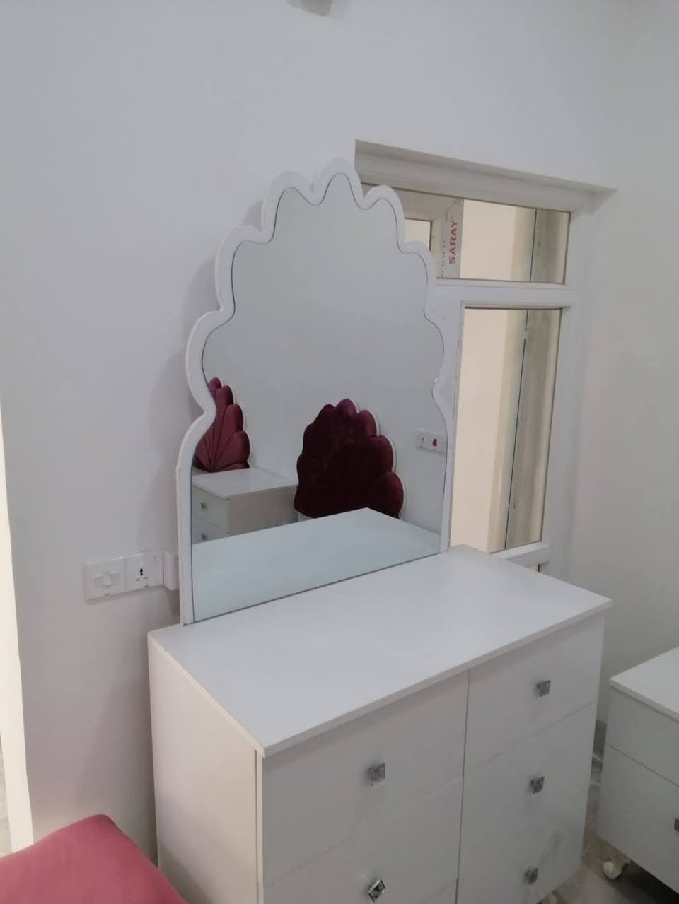 سلام عليكم غرفة نوم ٢ سرير مع كنتور وملحقاته لللبيع
الغرفة نظيفة كلش كلش بدون اي كسر او حتى شخط
مكاني كركوك ***********
السعر ٤٧٠ الف بيها مجال خابر وتدلل
