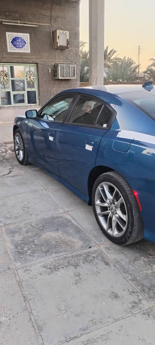 سلام عليكم
شارجر لبيع فقط موديل 2023 اصل  بريحت شركه 

جي تي رقم بغداد بسمي فور ويل 

سونار ناشره بل منشور

كير مكينه حداديه تبريد اكسن على وضع شركه كفاله 

ماشيه 15الف

سياره ستخدام شخصي مامشتغله على خط 

ولاطابه  لكراج 

لون مميز 

سعر 213ورقه وبيهه مجال لطيبين 

سكني ناصرية قضاء شطره 

***********
