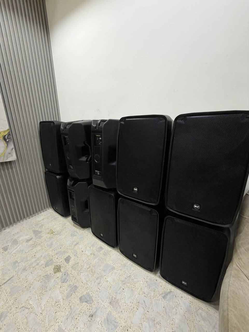 سمعات RCFHD15ايطالي اصلي مكفولات للبيع العنوان بغداد الاستفسار *********** وتساب بي
