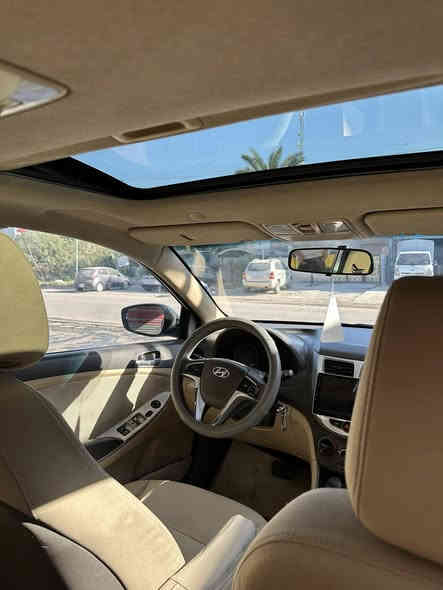 سلام عليكم 
اكسنت 2012للبيع 
رقم بغداد تحويل ثاني يوم 
سنوية جديده 
مكينه 1600 
شاشة اندرويد 
فتحه وتحكم استيرن 
سيارة ماشيه 150
مكانها بغداد العامريه 
مصور فديو وسونار شنو بيه السياره كلشي موضح 
***********
قفل مال بيع ٨٨
