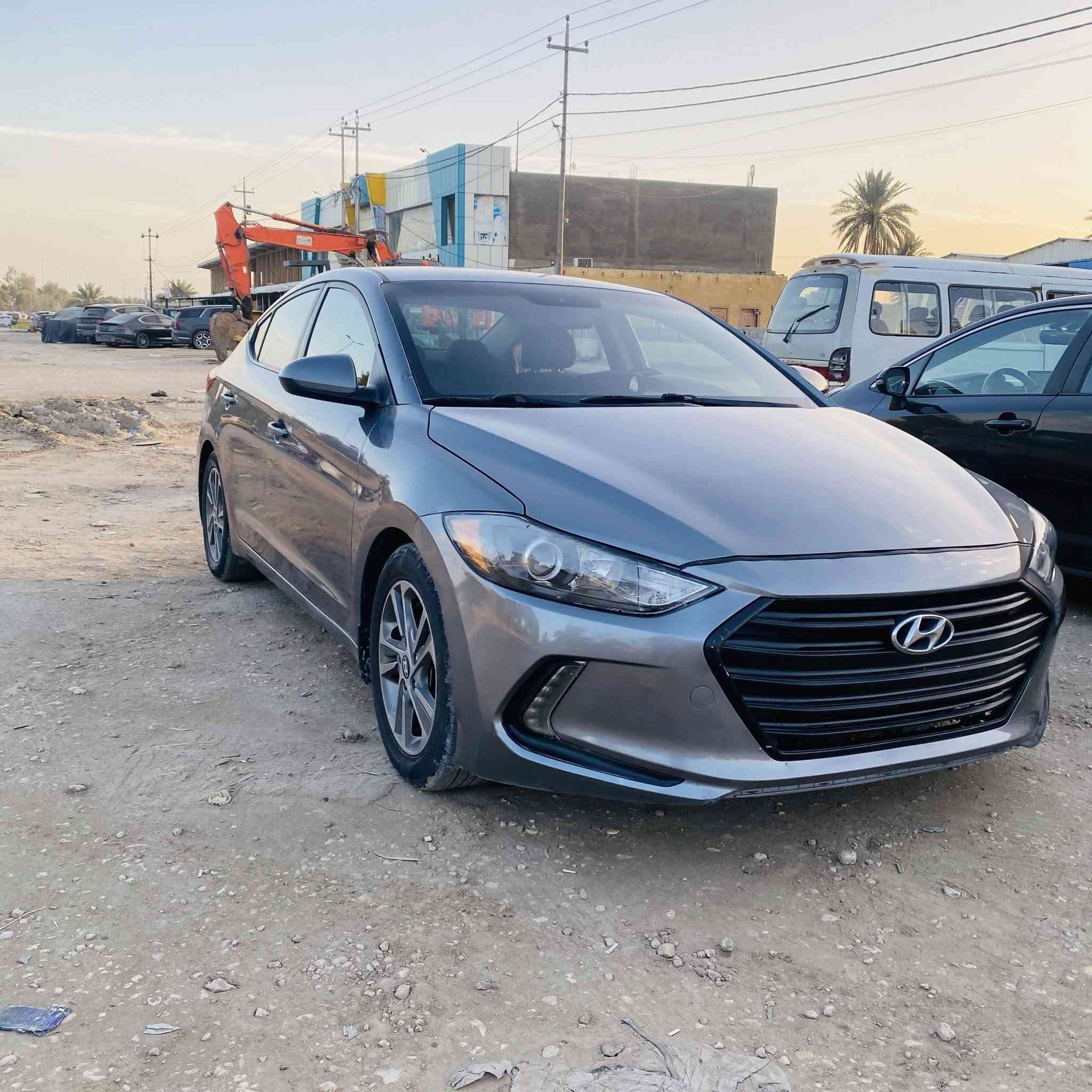 السلام عليكم
النترا 2018
السعر 124 وبيه مجال 
رقم بغداد الماني 
حادث جاملغ وبنيد رصعه بصيطه بطرف الجنطه مبينه بلصوره وحافه الباب 
ماشيه 134
مواصفات شاشه كبيره كامره دواره رادار نقطه عمياء كشافات تحكم ستيرن 3 مودات قياده مثبت سرعه شاشه اعطال سياره عليه ادامه كامله من كل النواحي تخم تاير منضومه بانزين كله جديد كير AT مكينه وكير خير من الله سياره مال جناي 
هـ ***********
