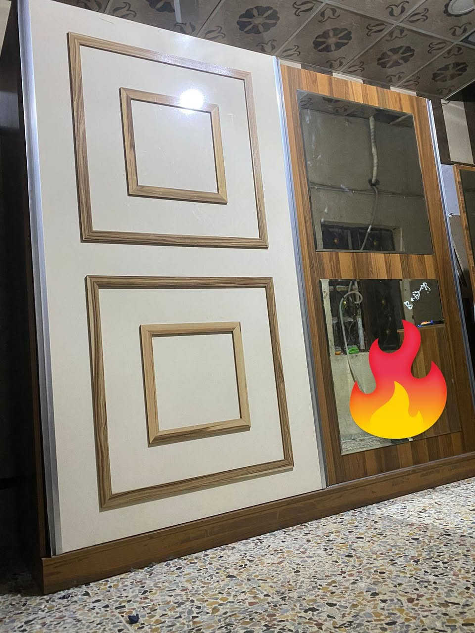 السلام عليكم غرفه تركيه نضيفه للبيع السعر 275 في بغداد للاستفسار خاص او اتصال   ***********
