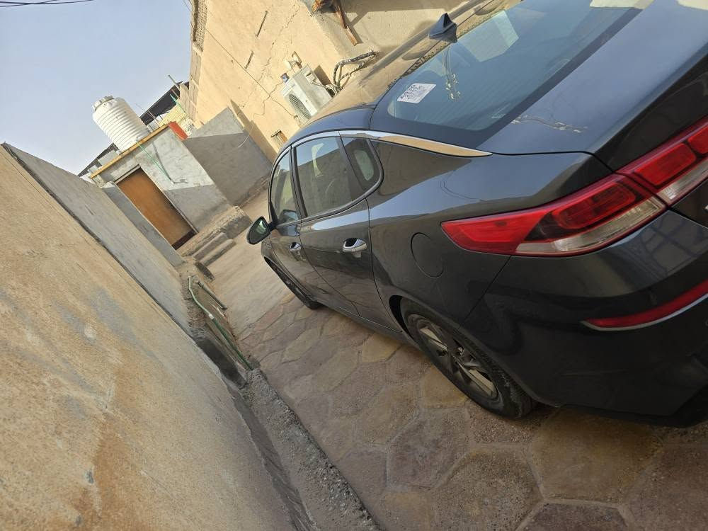 كيا اوبتيما موديل 2020 سياره جانت معوقين وهسه صاره حره شوف العين احله من الصور حداديه 80بلميه تبريد ثلج 
عنواني البصره كرمه علي اللطيف رقم *********** السعر 125 وبيها مجال البصرة, العراق
