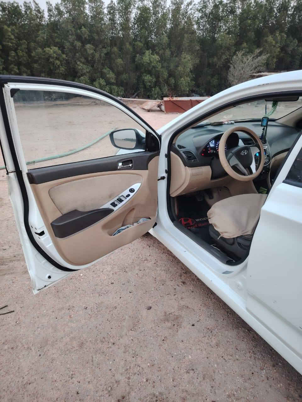 السلام عليكم اكسنت خليجي موديل ١١ رقم دولي سنويه لل٢٧ باسمي سياره مكفوله من ضربه وصبغ والبارد مكينه وكير تخم تاير تبريد ثلج تدفئه نار مكان بصره خور الزبير السعر ٨٨ وبيه مجال لشراي للاستفسار اتصل *********** //  ***********
