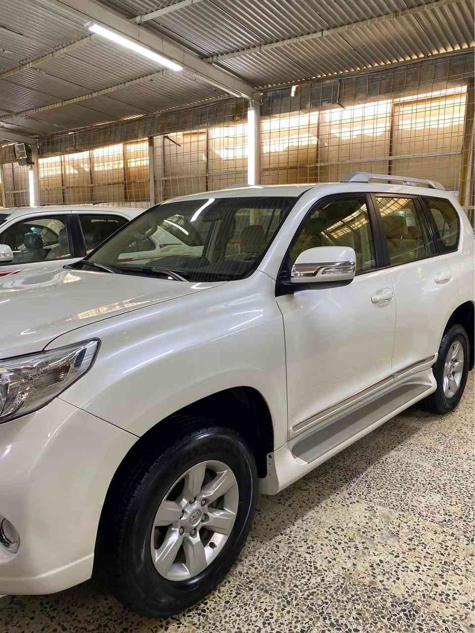 پرادؤ مؤديل 2014يه سه ياره يه كى زؤر جوانو  4پستنه سه ياره كه هـيچى نييه 137هه زار رؤيشتيه گيرو مه كينه ى نكرايته وه بى حه يبه داواى290 وه ره قه ى ده كه م كه جى مه جال 
***********
برادو موديل 2014 سياره جديده ٤بستن ماشيه137 مكينه مو مفتوح بشرت صعر290بى
*********** مجال أربيل, العراق
