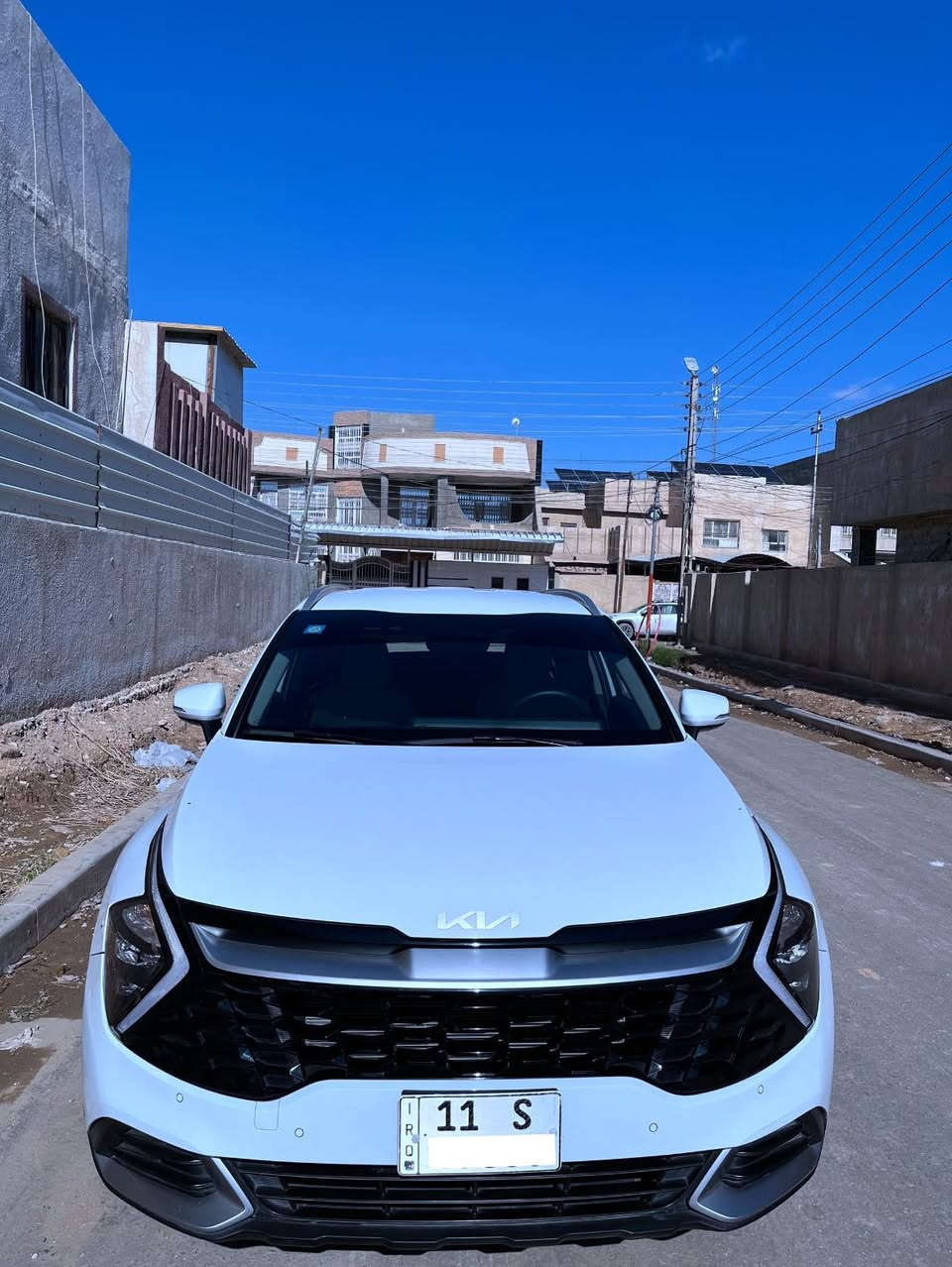 السلام عليكم من رخصه الادمن المحترم
سبورتج موديل 2023 خليجي ماشيه 38كم 

رقم بغداد الجديد باسمي وهزه جديده 

مكفوله كفاله عامه من الصبغ وعلى وضع الشركه

المواصفات : بصمه تشغيل + بصمه ابواب 

ترحيب ونقطه بيضاء + لايت زنن لد نهاري

شاشات كار بلي + كامره خلفيه دواره 

حساسات امامي خلفي ومانع انزلاق 

شفتات استيرن وثلاث انظمه قياده 

السعر : 215 ورقه 

الهاتف : ***********

***********

مكان السياره بابل شارع 60
