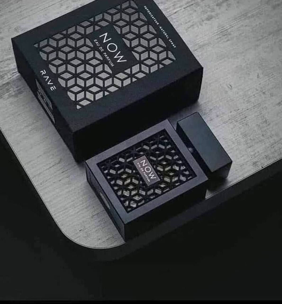 ✨ عطر ناو الأسود Now ✨

▪️ عطر رجالي فخم وعصري 
▪️ ثبات واداء يدوم طوال اليوم 🔥
▪️ افتتاحية العطر: البرغموث ، البرتقال ، التفاح الأخضر 
▪️ قلب العطر : الكراميل ، الزعفران 
▪️ قاعدة العطر : المسك ، الجلود ، الخشب


**إذا كنت صاحب هذا الإعلان وتريد حذفه لأي سبب، رجاءا أرسل رسالة إلى الدعم الفني**