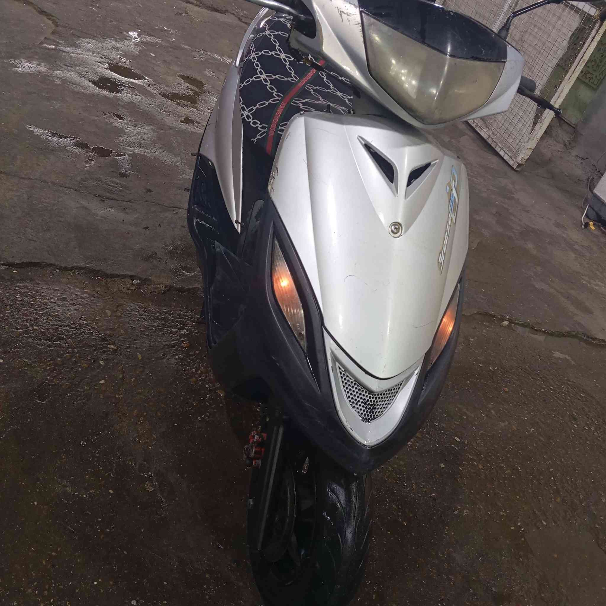 للبيع ب400 دراجة شغالة كاملة كلشي مابيها كاملةة  يعجبك سعر هلابيك ميعجبك لاتعلق تعليق سلبي


**إذا كنت صاحب هذا الإعلان وتريد حذفه لأي سبب، رجاءا أرسل رسالة إلى الدعم الفني**