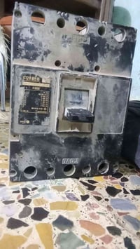 البيع قيم وخذ لاستفسار الاتصال على هذا الرقم 07714350317 متواجد واتساب...