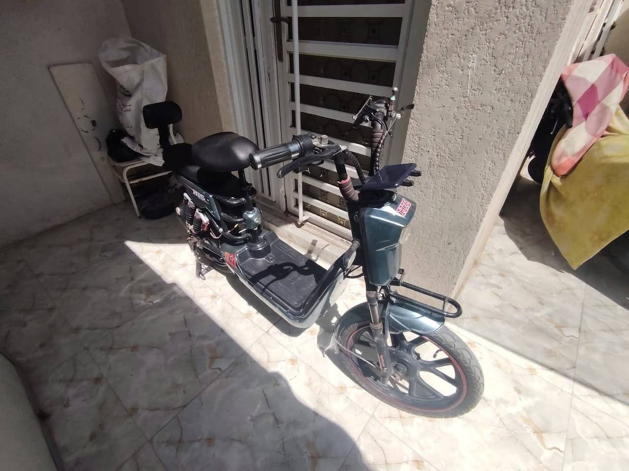دراجة شحن للبيع
نوع /His 
حجم 20
اربع نمر 
خمس بطاريات+الشاحنة
فول مواصفات(قفل حماية من السرقة +بصمة) دراجة جاهزة السعر /٣٠٠
للاستفسار /***********

